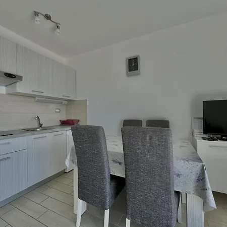 Cozy Rosmarin With A Sea View