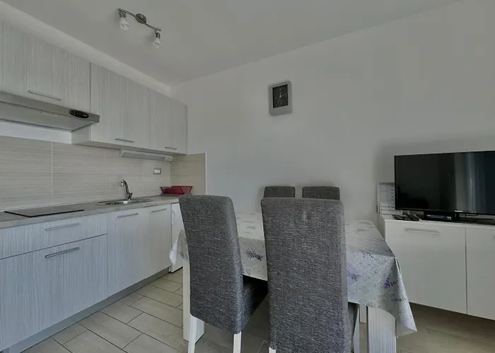 Cozy Rosmarin With A Sea View