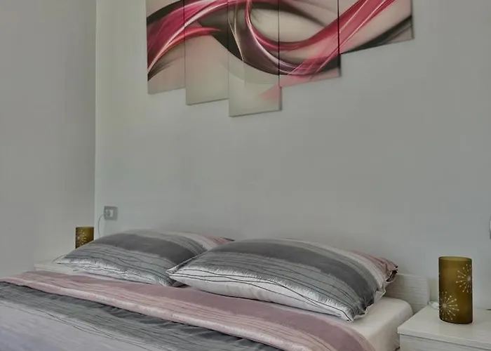 Cozy Rosmarin With A Sea View