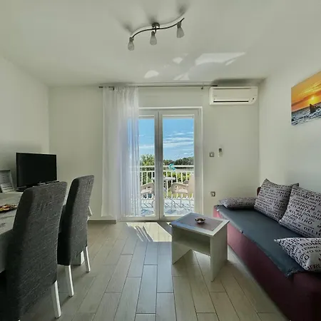 Cozy Rosmarin With A Sea View Krk Town