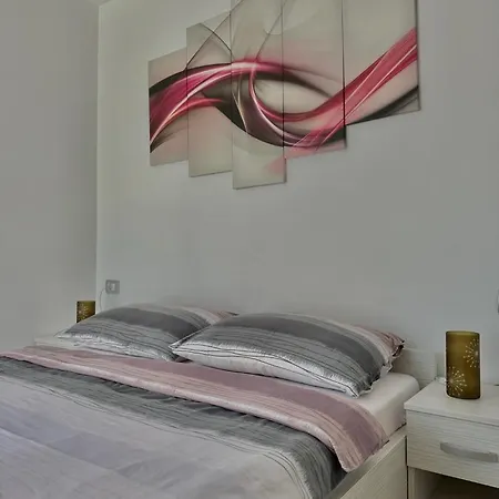Cozy Rosmarin With A Sea View