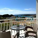 Cozy Rosmarin With A Sea View Apartment *