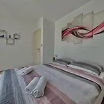 Cozy Rosmarin With A Sea View Apartment
