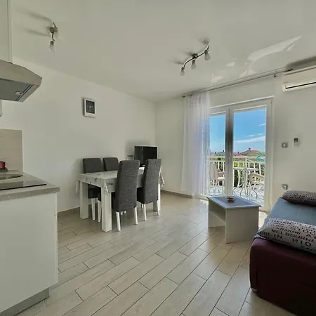 Cozy Rosmarin With A Sea View * Krk Town